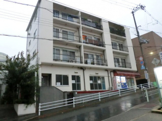 東側は神戸労災病院、静かな住環境