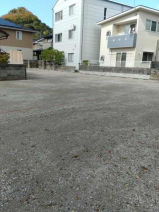 松山市道後北代の駐車場の画像