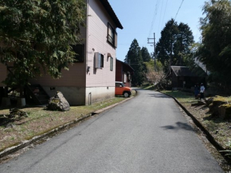 【前面道路含む現地写真】