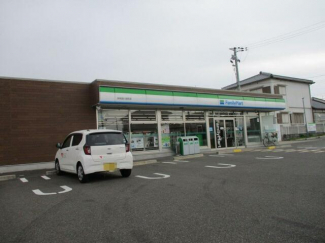 ファミリーマート岸和田八田町店まで1612m
