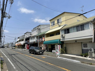 箕面市粟生外院３丁目の店舗一部の画像