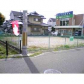 和泉市和気町１丁目の駐車場の画像