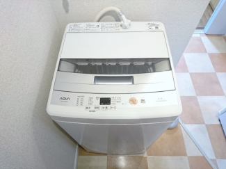洗濯機付いてます。