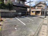 三田市下相野の駐車場の画像