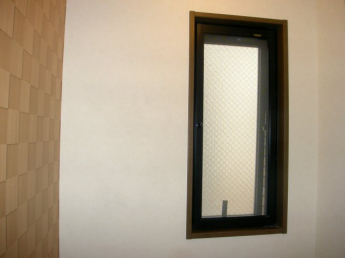 トイレにうれしい窓有（周りクロスデザインは異なります。）