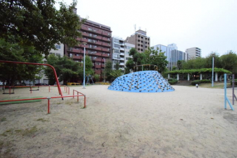 中大江公園まで115m