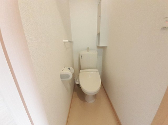 シンプルで使いやすいトイレです