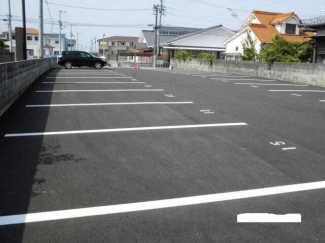 伊予郡松前町大字北黒田の駐車場の画像