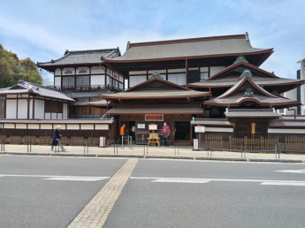 道後温泉本館