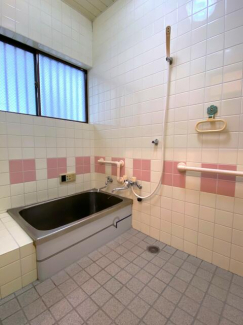 松山市中村2丁目の中古一戸建ての画像