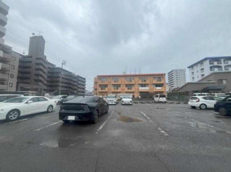 松山市枝松6丁目の駐車場の画像