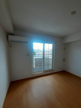 【内装】 過ごしやすい室内です