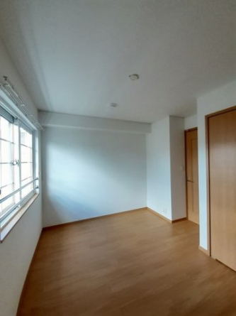 【内装】 明るい室内です