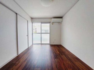 洋間2部屋の写真です。