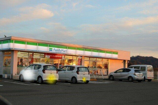 ファミリーマート 北条バイパス店まで440m