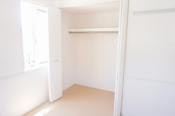 【収納】 【収納】