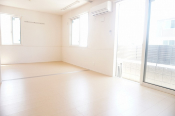 【洋室】 【洋室】