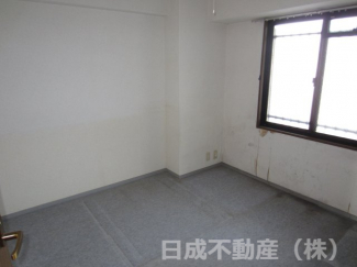 【洋室】 【洋室】