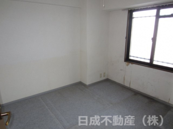 【洋室】 【洋室】