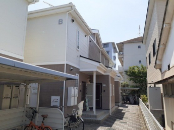 【外観】 外観もきれいです