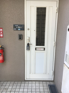【玄関】 【玄関】