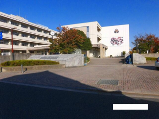 松山市立椿中学校まで1862m