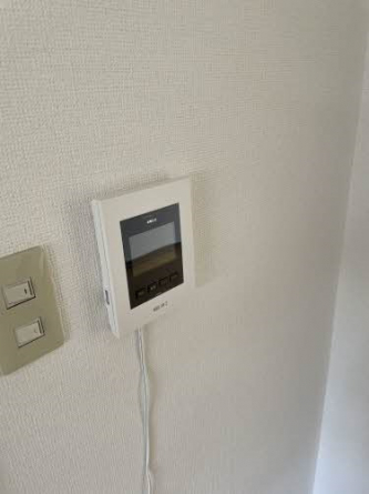【セキュリティ】 モニター付きインターホンで安心。