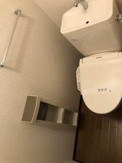 【トイレ】 【トイレ】