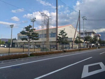 南中学校まで350m