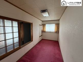 【内装】 採光を確保した明るい室内は、風通しも良く、大変居心地の良い空間となっております。