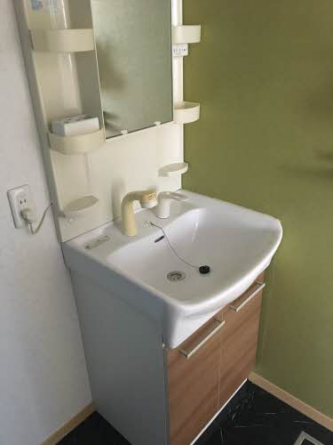 【洗面所】 【洗面所】