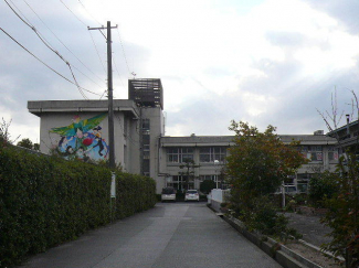 市立金城小学校・市立金城幼稚園まで800m