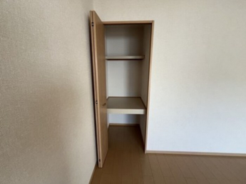 【収納】 【収納】