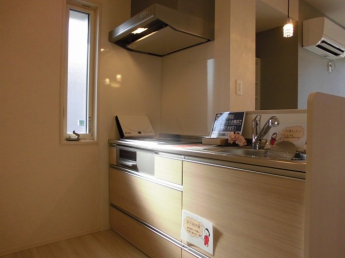 【キッチン】 【キッチン】