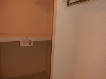 【収納】 【収納】