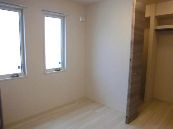 【洋室】 【洋室】