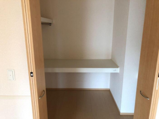 【収納】 【収納】