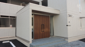 【エントランス】 【エントランス】