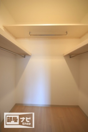 【収納】 【収納】