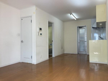 リビングダイニング