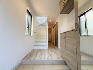 【リフォーム完了】コの字型のシューズボックスです。ご家族の靴