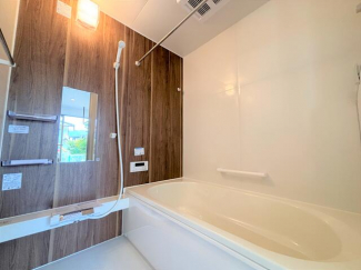 【リフォーム完了】浴室は新品のユニットバスに交換。自動湯張り