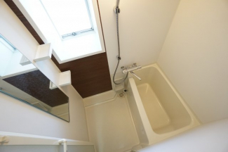 【風呂】 おしゃれな浴室です☆