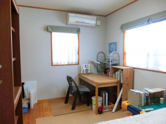 【子供部屋】 【子供部屋】