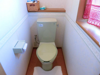 【トイレ】 2階にもトイレ有。