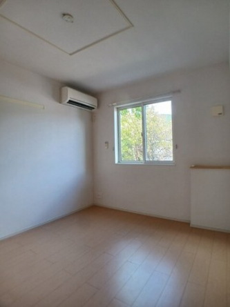 【内装】 内装は落ち着いています