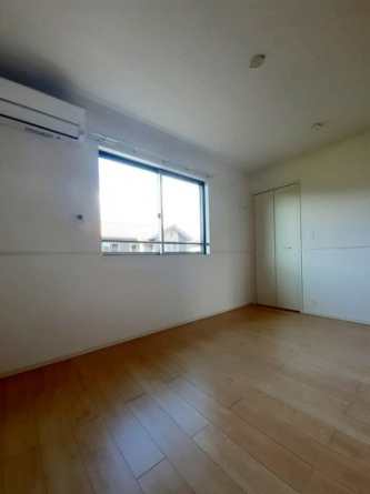 【内装】 明るい室内です