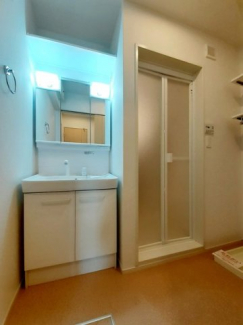 【洗面所】 広い洗面スペース