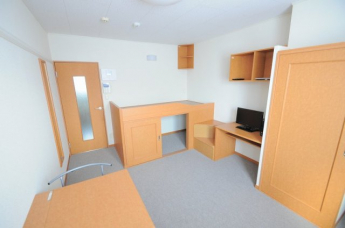 【居間・リビング】 備品や設備仕様は号室等により異なります現地をご確認下さい。