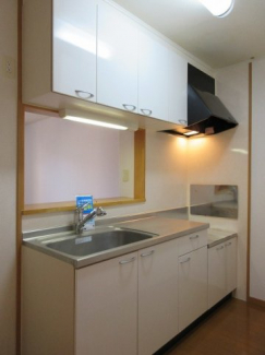 【キッチン】 お料理しやすいキッチンです